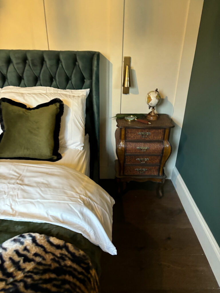 tinted-twig-staginetc-gallery-4